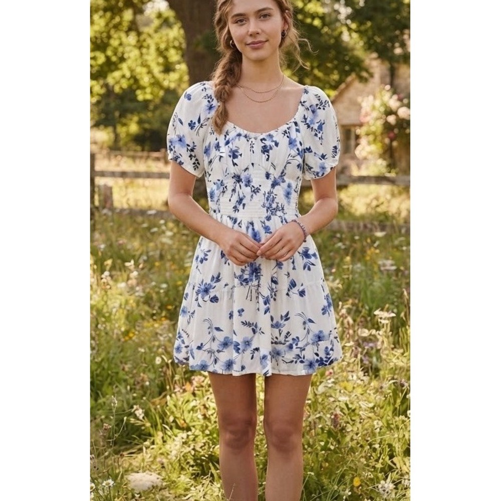 Hollister Mini Skort Dress Sz XS White Blue Floral Coquette Milk Maid Cottage